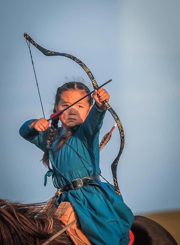 mongolian bowgirl