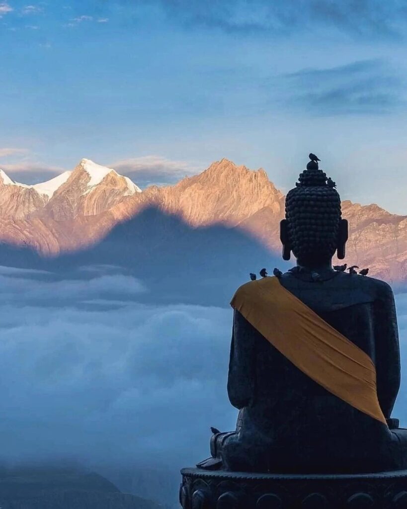 buddha statue in mountains